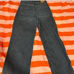 American Eagle Dreamy Drape Super High Rise Baggy Leg Denim